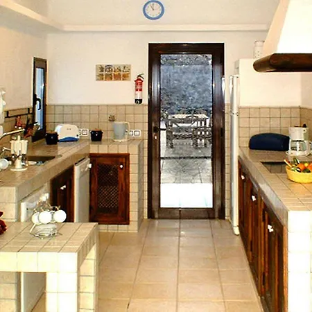 Holiday Villas Kamezi Playa Blanca Ace03034 Oye Casa de Férias *