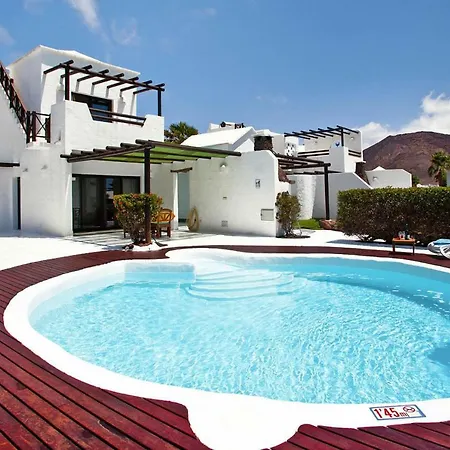 Holiday Villas Kamezi Playa Blanca Ace03034 Oye Casa de Férias *