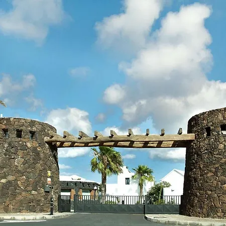 Holiday Villas Kamezi Playa Blanca Ace03034 Oye *
